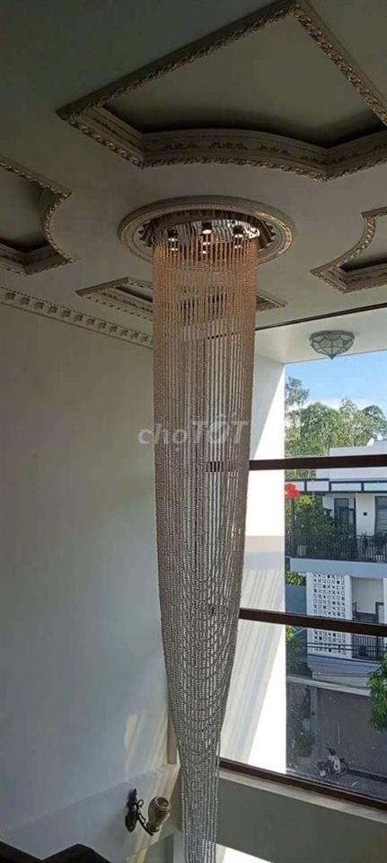 CẦN TIỀN BÁN GẤP NHÀ BIỆT THỰ KHU 532