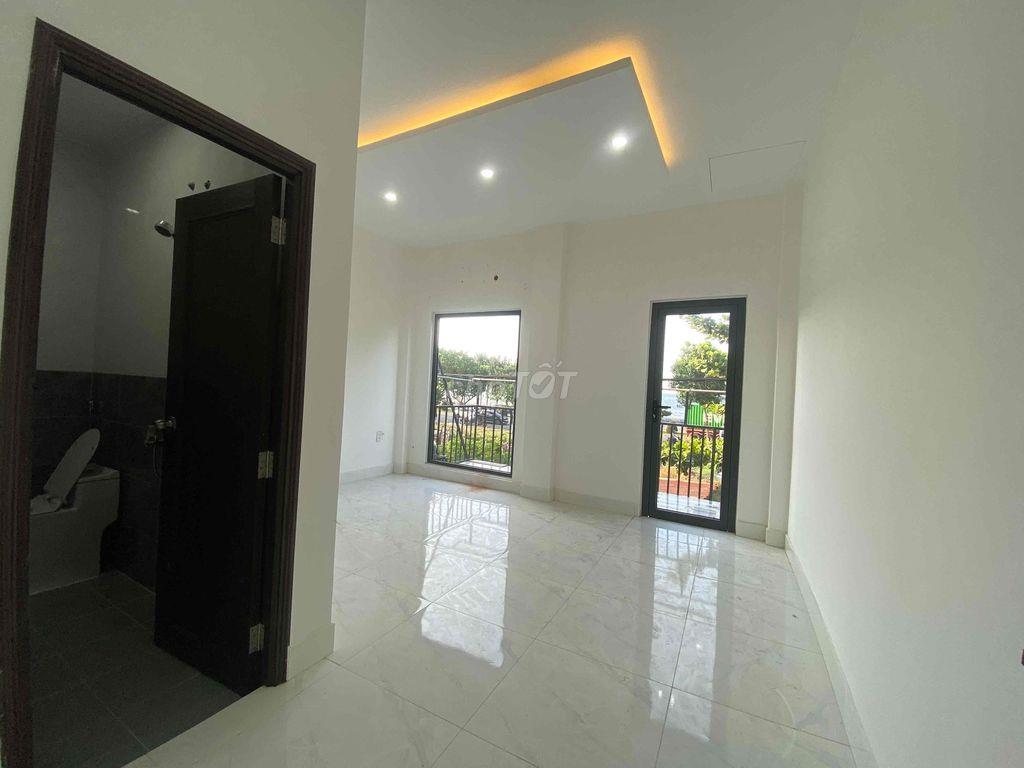 GIÁP VĂN CƯƠNG- Tầng 2 View biển Nguyễn Tất Thành,giá hời cho khách TC