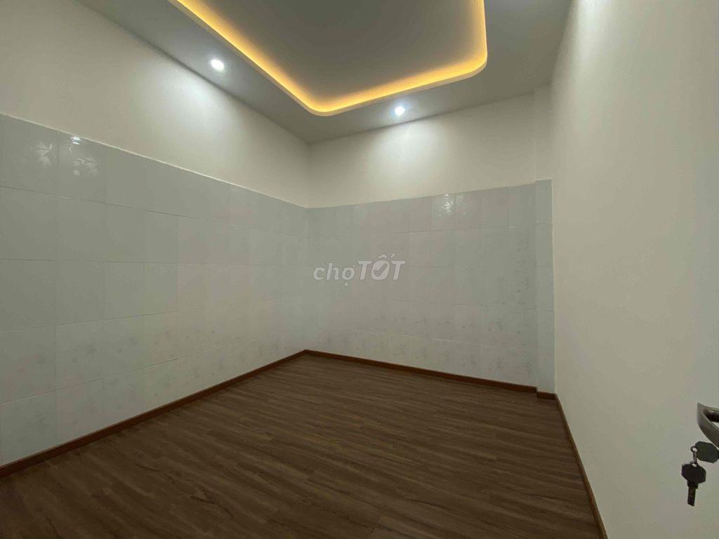 GIÁP VĂN CƯƠNG- Tầng 2 View biển Nguyễn Tất Thành,giá hời cho khách TC
