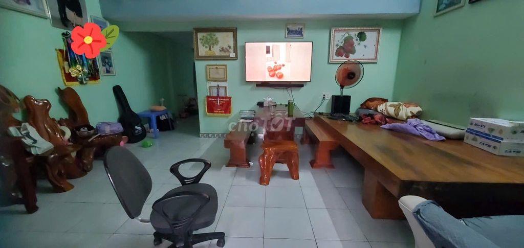 Nhà kiên cố, chưa tới 3 đồng ngay trường sư phạm, thích hợp đầu tư 