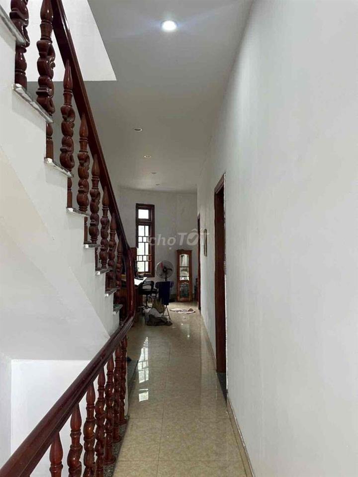 cho thuê nhà nguyên căn 3 tầng