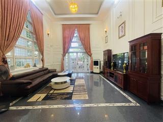 BÁN NHÀ BIỆT THỰ HAI MẶT TIỀN, TRUNG TÂM ĐÀ NẴNG, GẦN SÂN BAY 