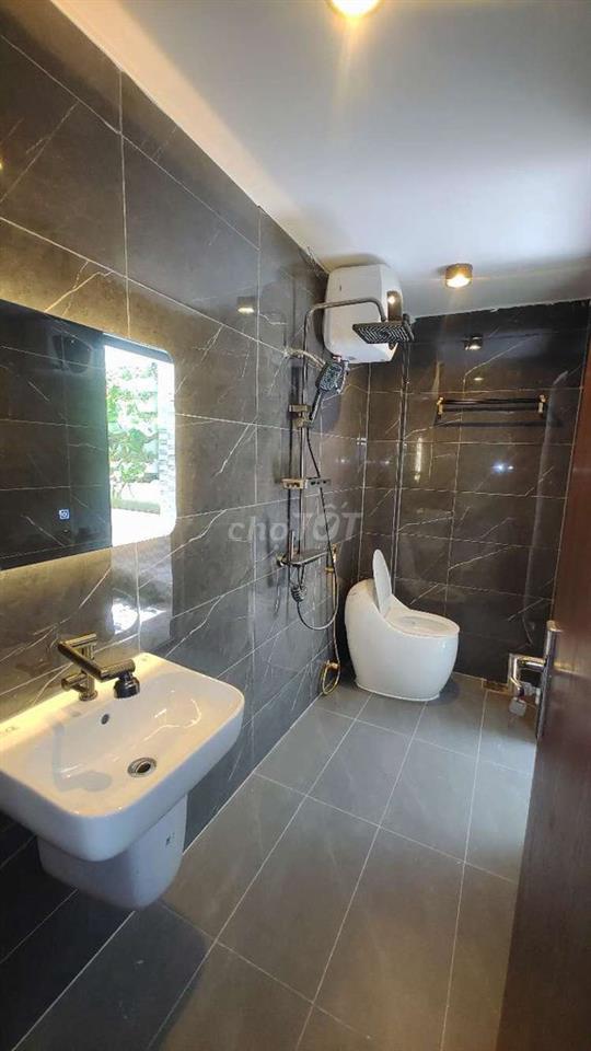 Bán nhà Hoàng Văn Thái, gần bến xe Đà Nẵng. 