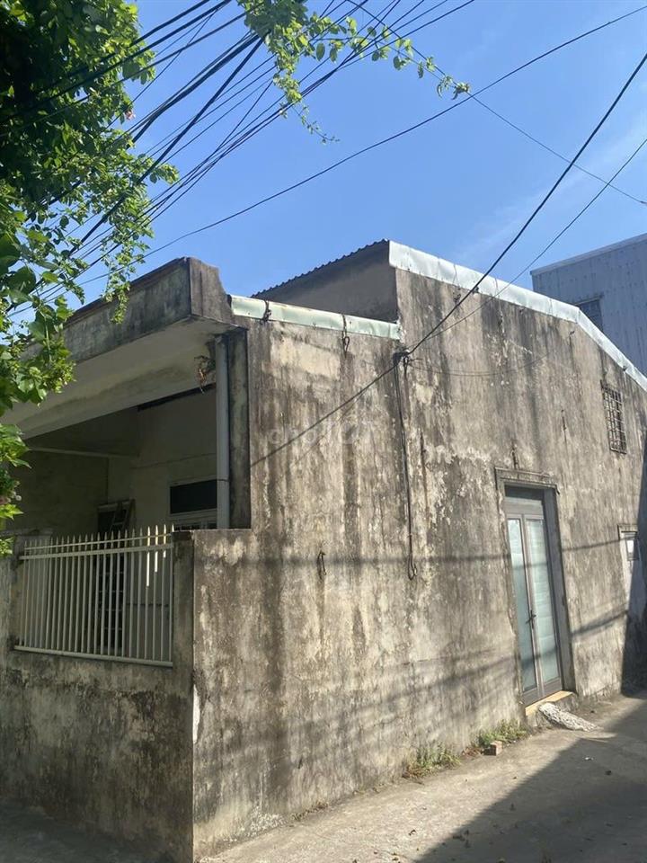 Bán nhà gần chợ Khuê Mỹ