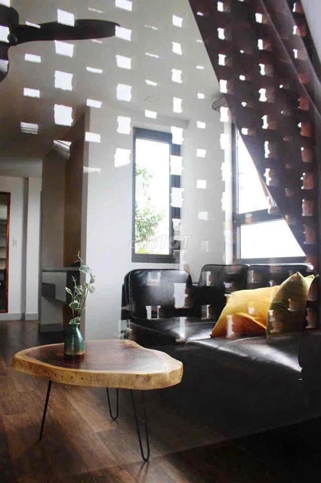 Homestay nhà 3 tầng lô góc 2 mặt tiền đường Phan Bôi  trung tâm khu ph