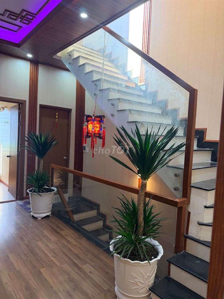 Cần bán nhanh nhà đẹp kiệt oto Tôn Đản - Cẩm Lệ
