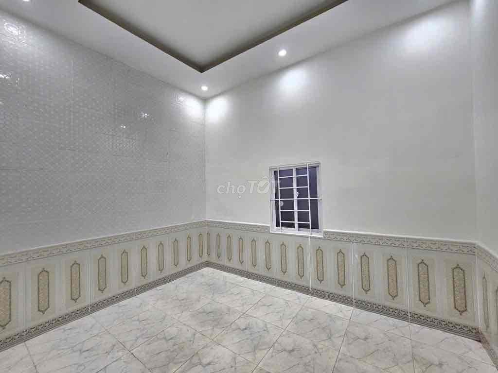 Bán đất tặng kèm nhà c4 gần ĐHBK giá nhỉnh 3.x tỷ