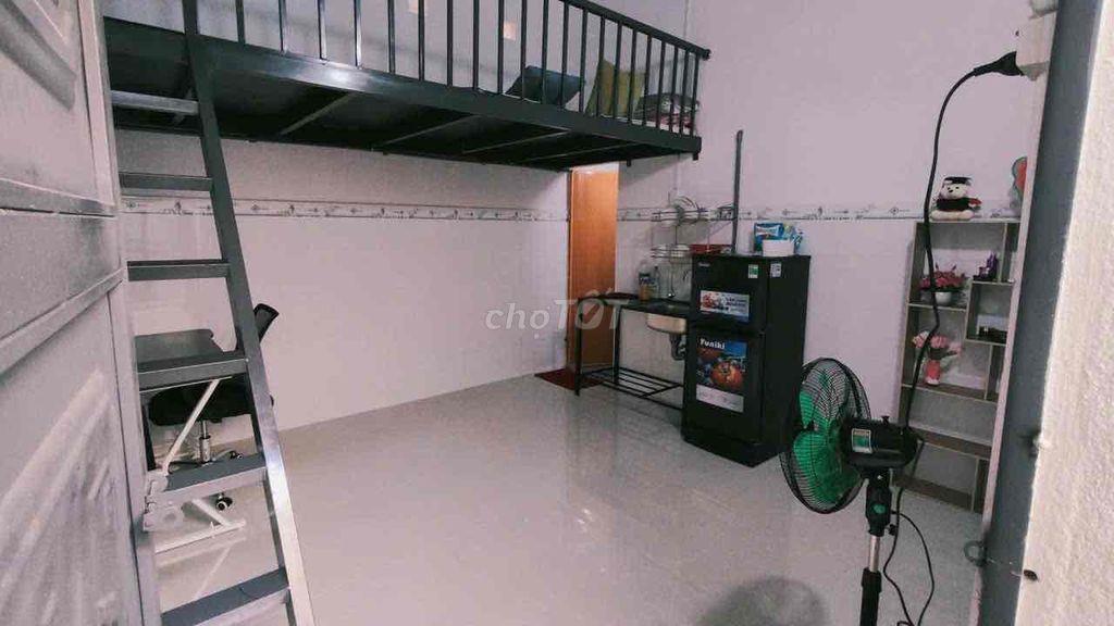 Bán dãy trọ 7 phòng sát ĐH Bách Khoa giá nhỉnh 5.x tỷ