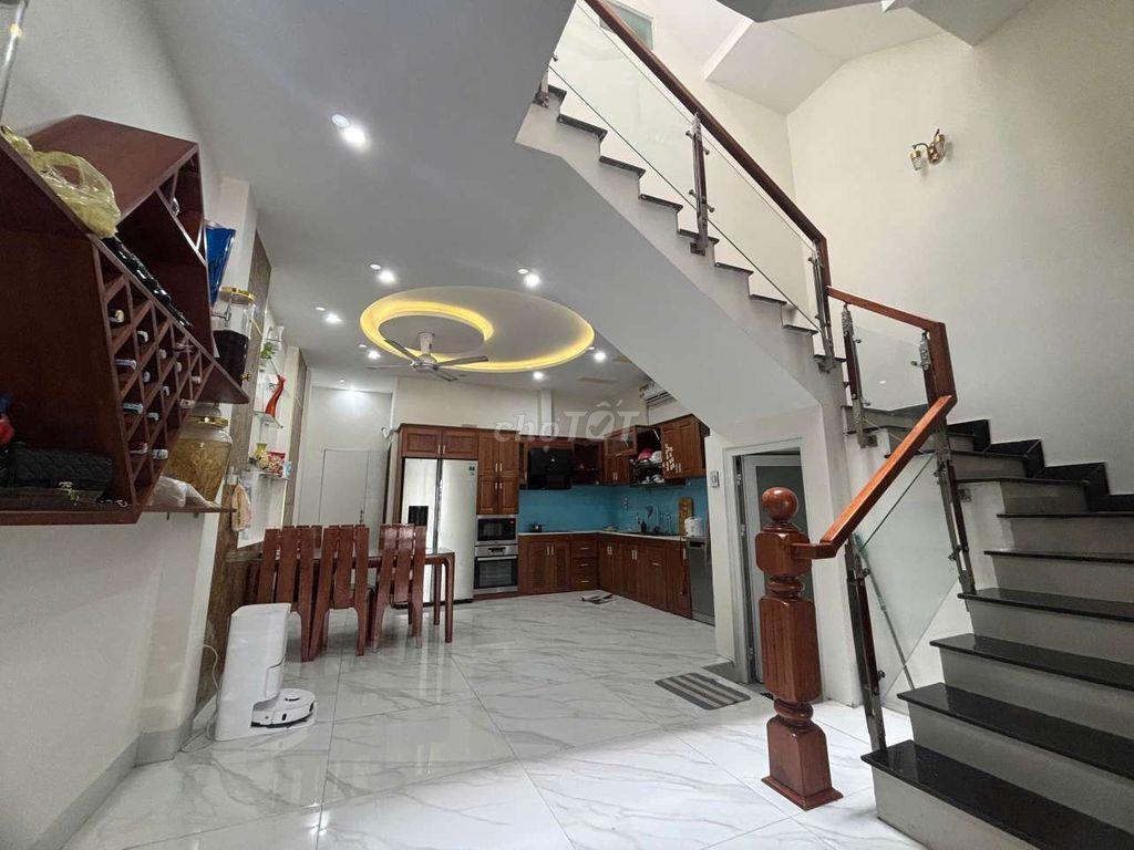 Chị mình cần bán gấp nên giảm giá nhanh cho khách thiện chí