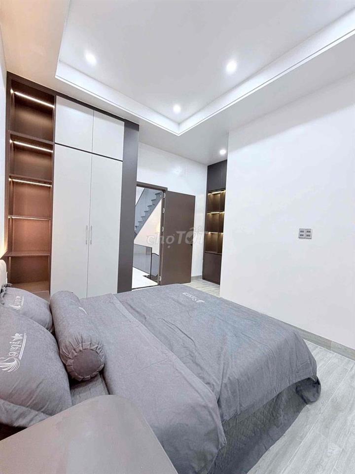 chính chủ cần bán gấp nhà mặt tiền đặng huy tá vitri rất đẹp