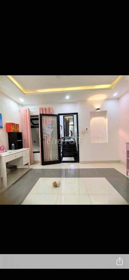 chính chủ cần cho thuê nhà mặt tiền 7m5 gần bến xe trung tâm