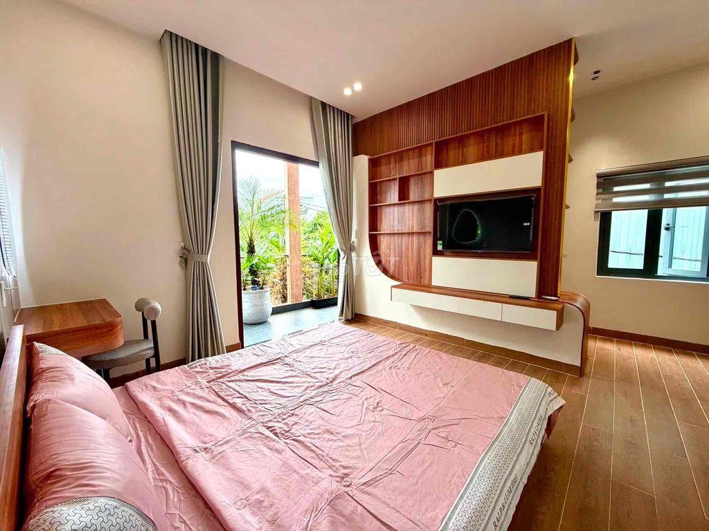 BÁN NHÀ 3 TẦNG 3 MÊ MỚI ĐẸP FUNL NỘI THẤT