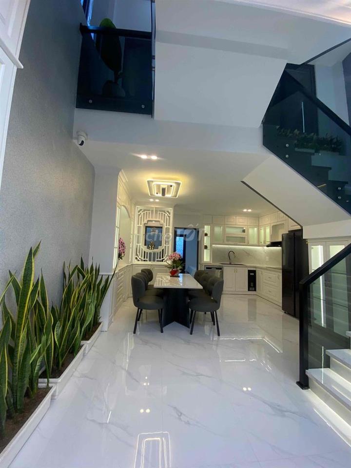 Gả Gấp Nhà 3T- Tân Cổ Điển, vị trí cực đẹp,dân trí cực tốt