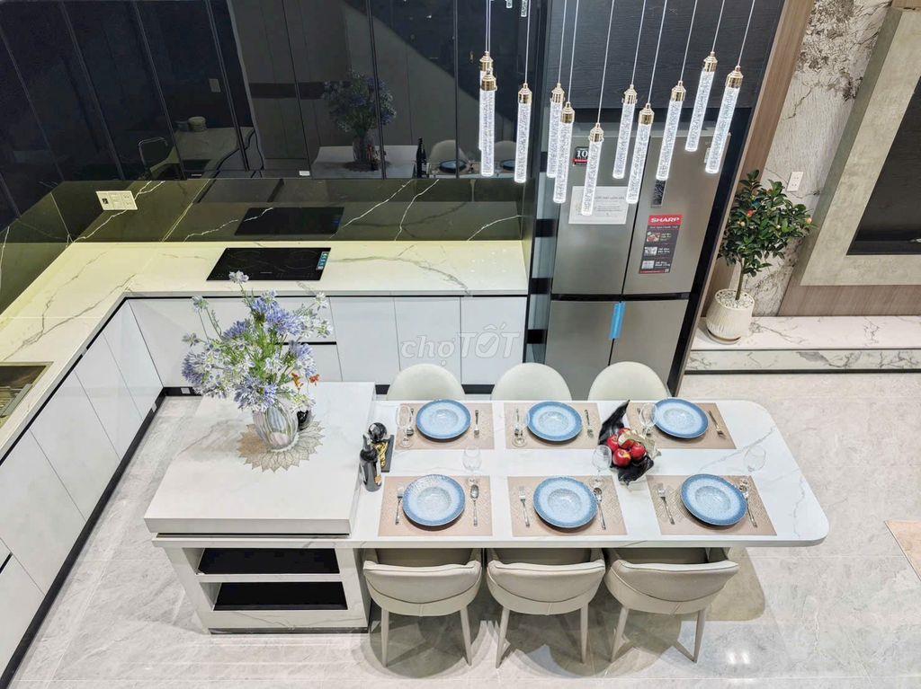 Nhà mặt tiền Hòa Xuân chỉ 6 tỉ xxx