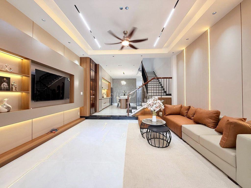 BÁN NHÀ 3 TẦNG THANH LƯƠNG 18,HÒA XUÂN FULL NỘI THẤT