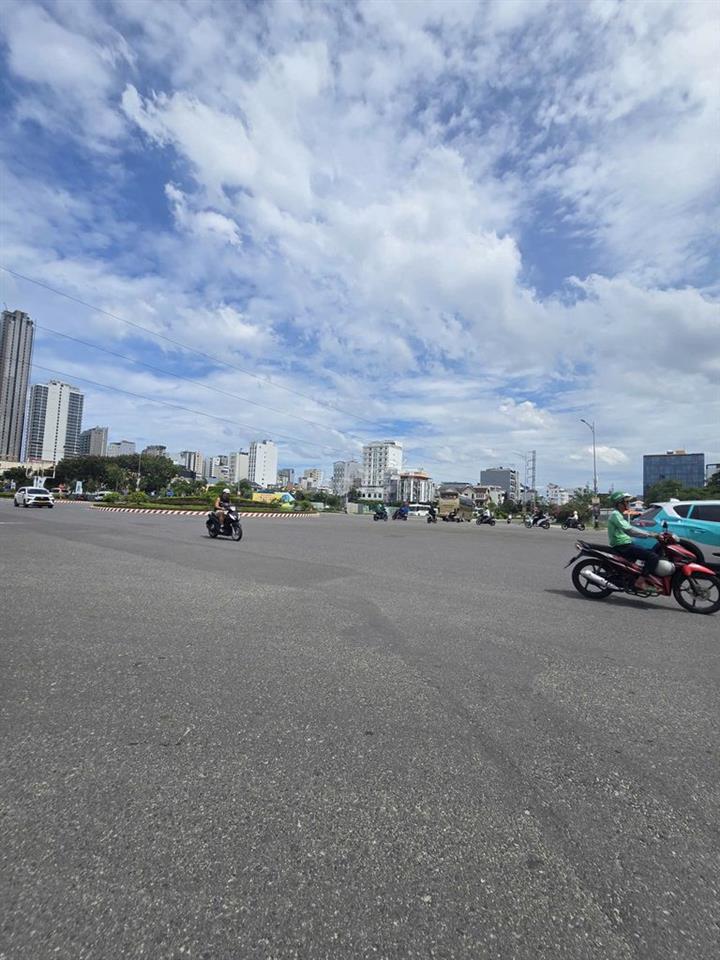 BÁN 127M2 ĐẤT MẶT TIỀN ĐƯỜNG PHẠM VĂN ĐỒNG,SƠN TRÀ