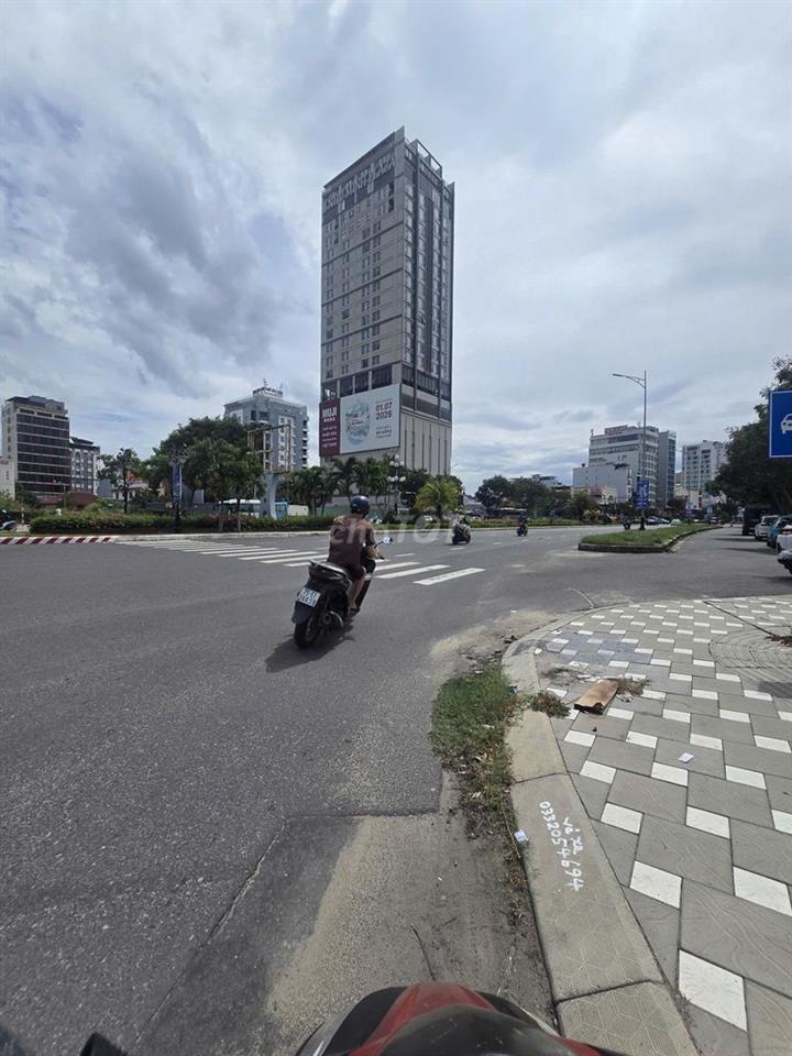 BÁN 127M2 ĐẤT MẶT TIỀN ĐƯỜNG PHẠM VĂN ĐỒNG,SƠN TRÀ