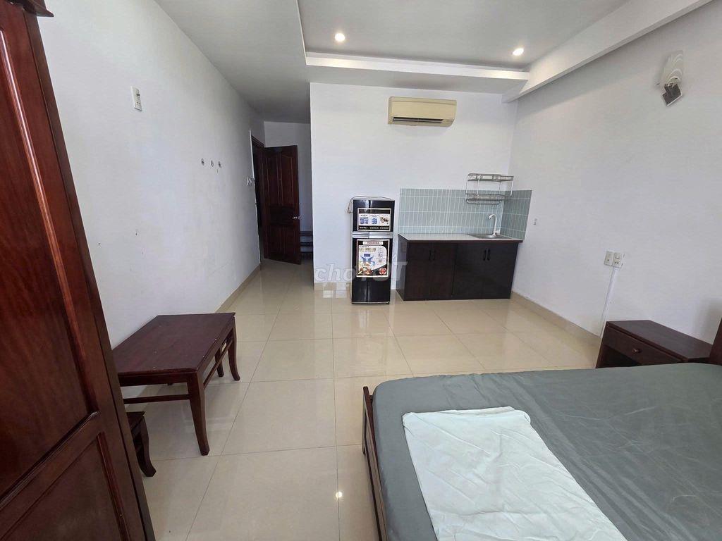 CHO THUÊ KHÁCH SẠN 9 TẦNG 48 PHÒNG ĐƯỜNG NGUYỄN TẤT THÀNH