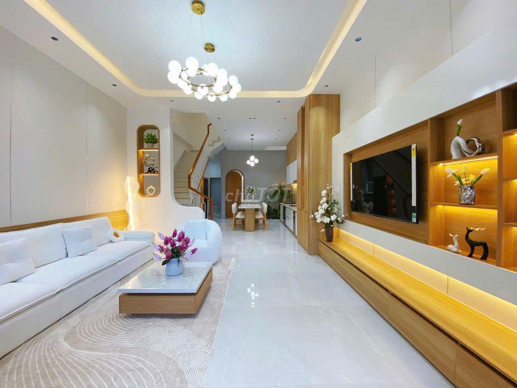 BÁN NHÀ 3 TẦNG ĐƯỜNG 7M5 NGUYỄN THỊ SÁU,HÒA XUÂN FULL NỘI THẤT