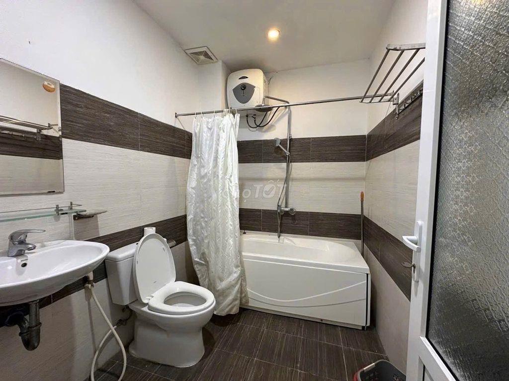 Bán nhà 2 tầng, 2 phòng khép kín đang cho thuê 25tr/tháng