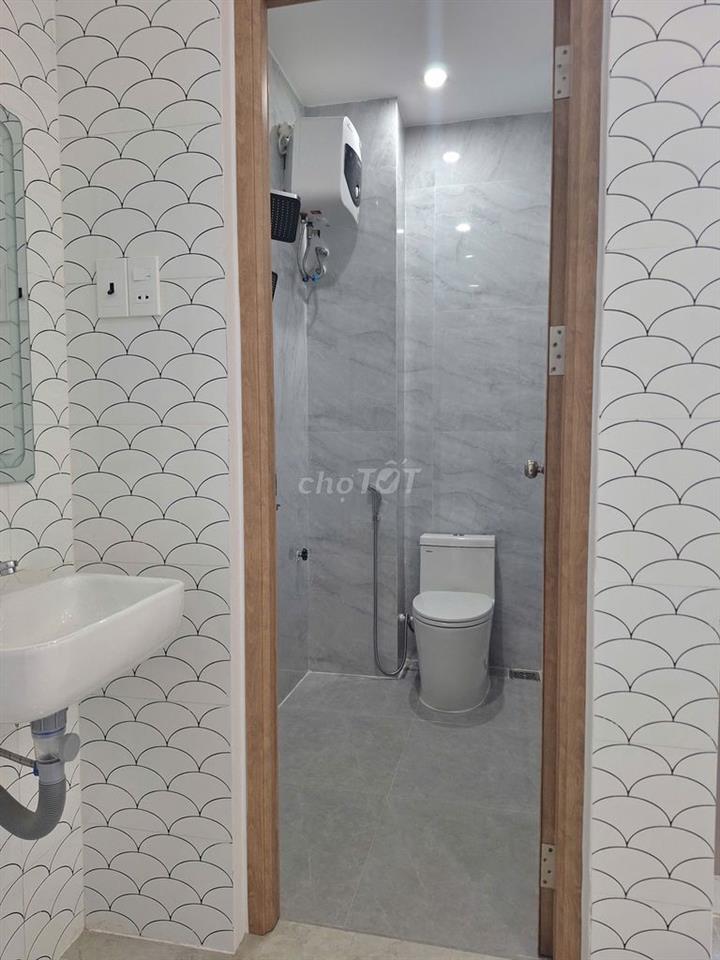 Nhà Mới Hoàn Thiện Kiệt ô tô Nguyễn Công Hoan - Sát Bến Xe Trung Tâm