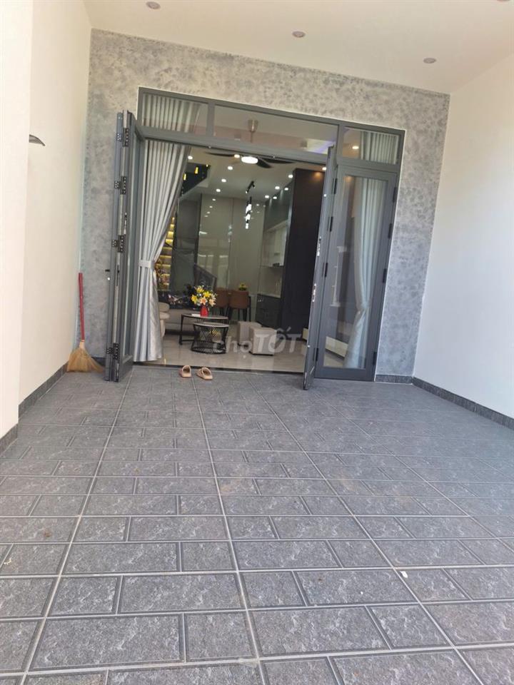 Nhà Mới Hoàn Thiện Kiệt ô tô Nguyễn Công Hoan - Sát Bến Xe Trung Tâm