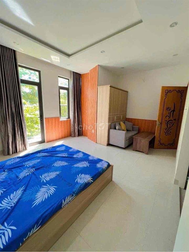 Mặt Tiền Yên Khê 2 Bề Ngang 10m - 4PN - 15 Triệu