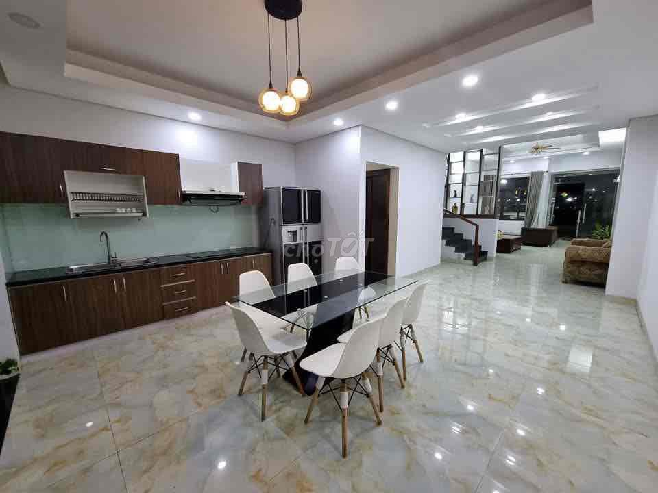 Sát biển Nguyễn Tất Thành - 4PN - Full Nội Thất