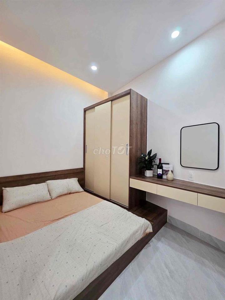 🔥NHÀ 2 TẦNG KIỆT TRƯNG NỮ VƯƠNG CÁCH ĐƯỜNG 30M - CÓ SÂN XE RỘNG