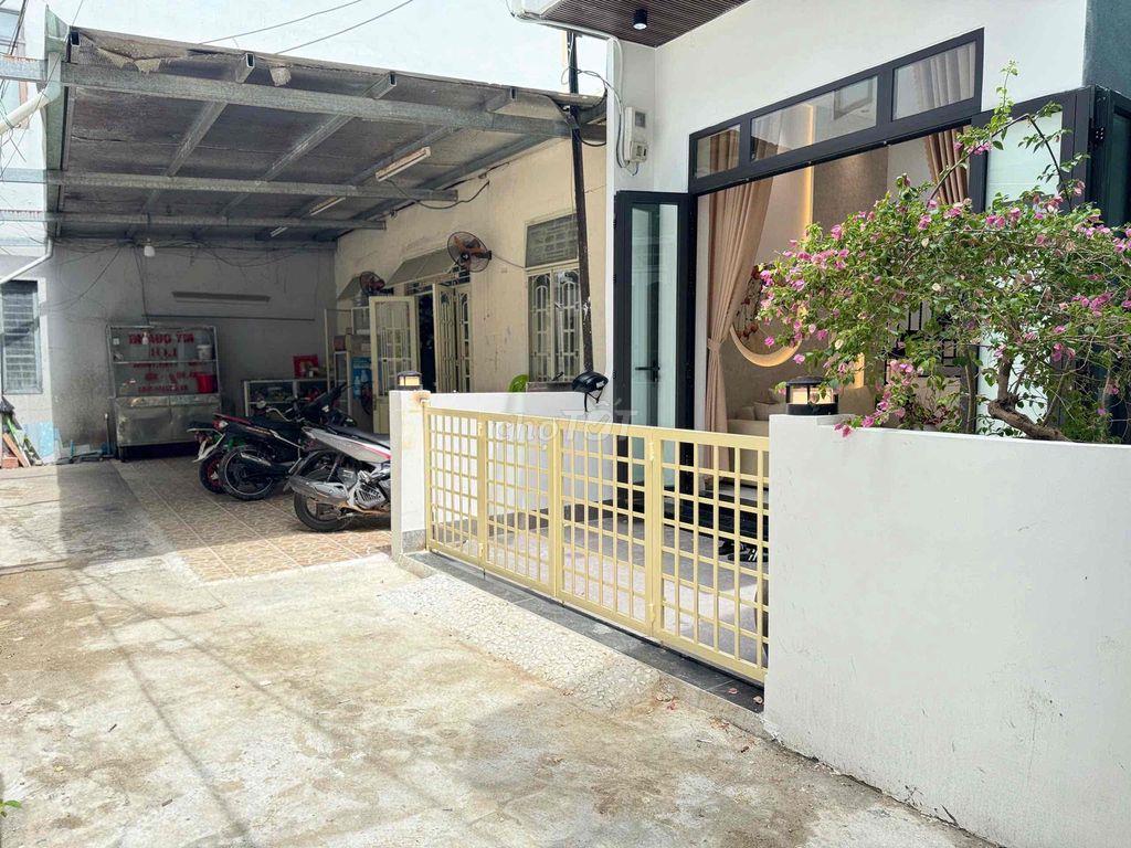 🔥NHÀ 2 TẦNG KIỆT TRƯNG NỮ VƯƠNG CÁCH ĐƯỜNG 30M - CÓ SÂN XE RỘNG