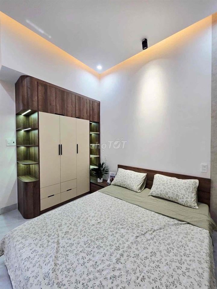 🔥NHÀ 2 TẦNG KIỆT TRƯNG NỮ VƯƠNG CÁCH ĐƯỜNG 30M - CÓ SÂN XE RỘNG