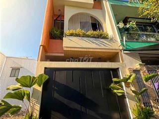 🔥NHÀ MĂT TIỀN QH ĐƯỜNG 5M5 - 4 TẦNG CÓ HỒ BƠI - GẦN BIỂN
