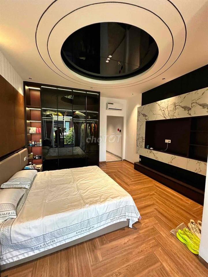 🔥90M2 CĂN VILL.A 5 TẦNG CÓ HỒ BƠI - MẶT TIÊN SƠN THUỶ ĐÔNG
