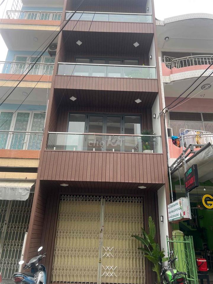 Cần bán gấp căn nhà mặt tiền gần Cầu Rồng
