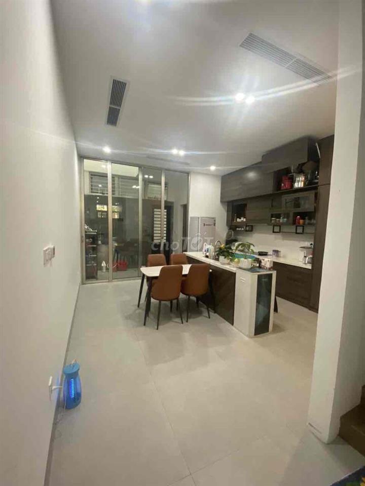 Cho thuê Nhà mặt tiền Tố Hữu 04 Tầng
