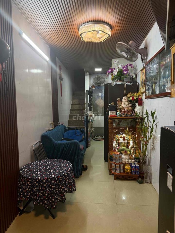 bán nhà trung tâm