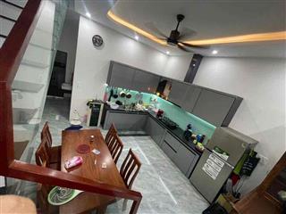 Nhà khu bộ đội rất yên tĩnh và an ninh