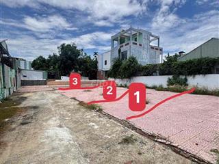 đất kiệt oto Tôn Đản