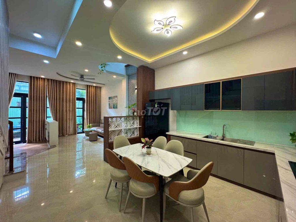 Bán nhà kiệt 3 tầng
