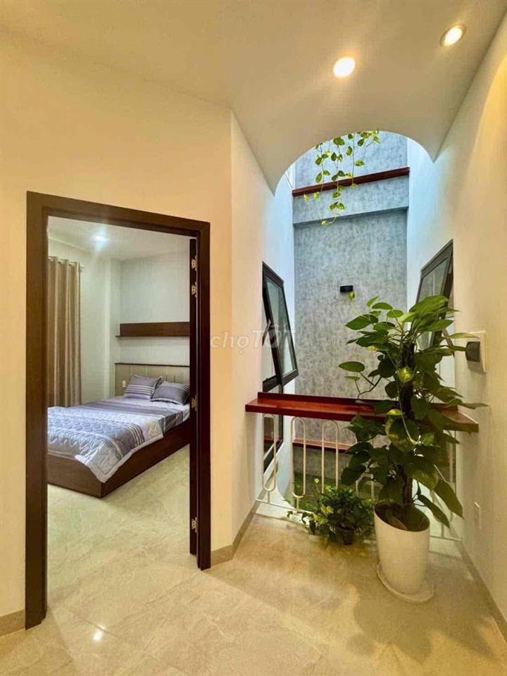 Bán nhà kiệt 3 tầng