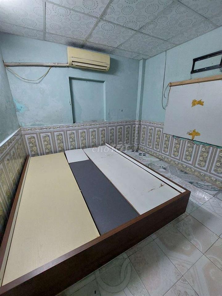 Cho thuê  nhà  kiệt ô tô Tôn Đức Thắng  gần bến xe trung tâm 
