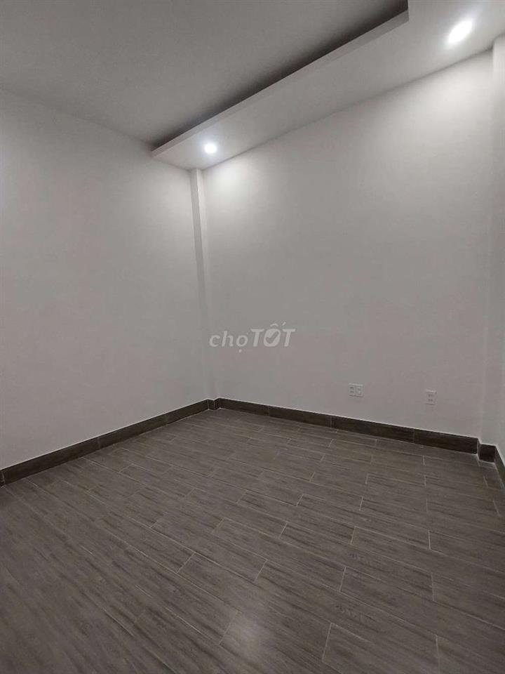 Cho thuê  nhà  2 tầng  kiệt  138 Hoàng Văn Thái 