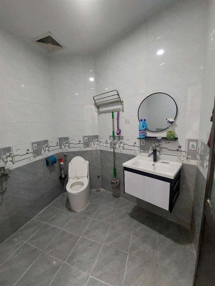 Cho thuê  nhà  2 tầng  kiệt  138 Hoàng Văn Thái 