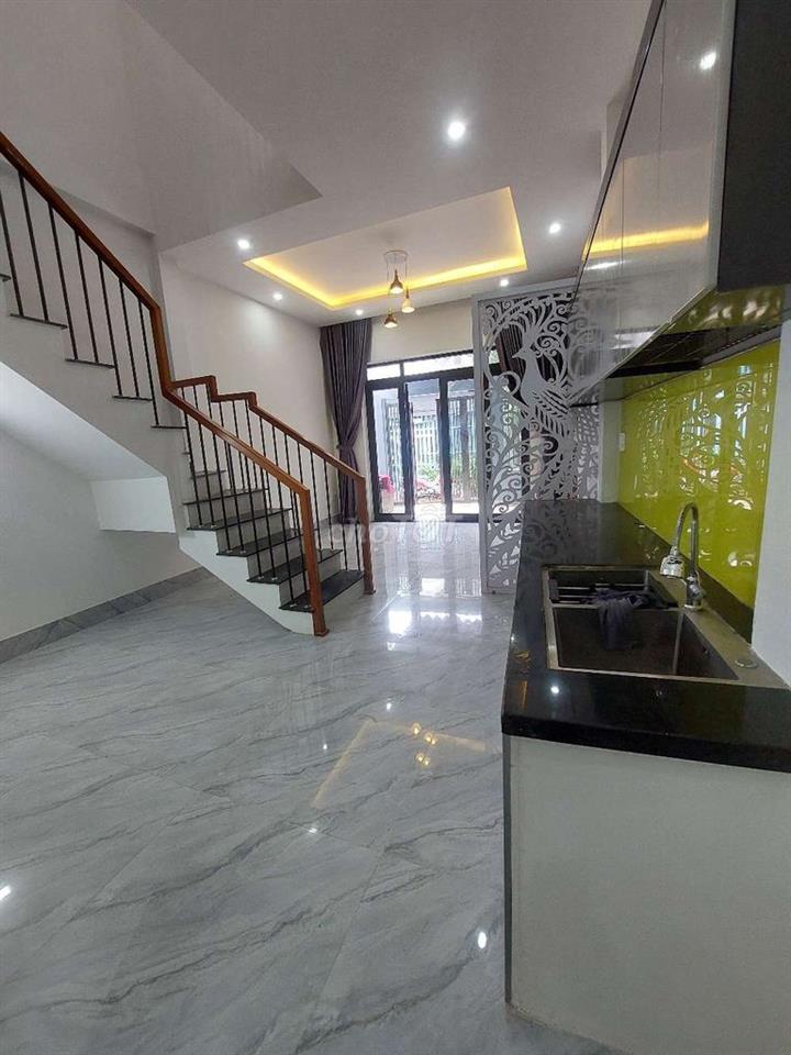 Cho thuê  nhà  2 tầng  kiệt  138 Hoàng Văn Thái 