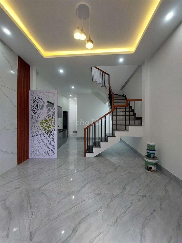 Cho thuê  nhà  2 tầng  kiệt  138 Hoàng Văn Thái 