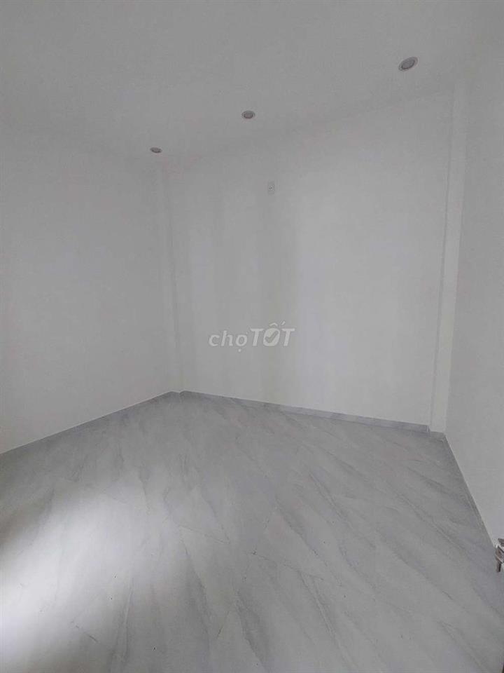 Cho thuê  nhà  2 tầng  kiệt  138 Hoàng Văn Thái 