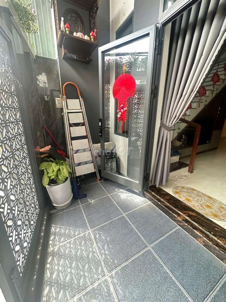 bán  nhà  2 tầng  kiệt  Trường Chinh gần chợ Tân An 