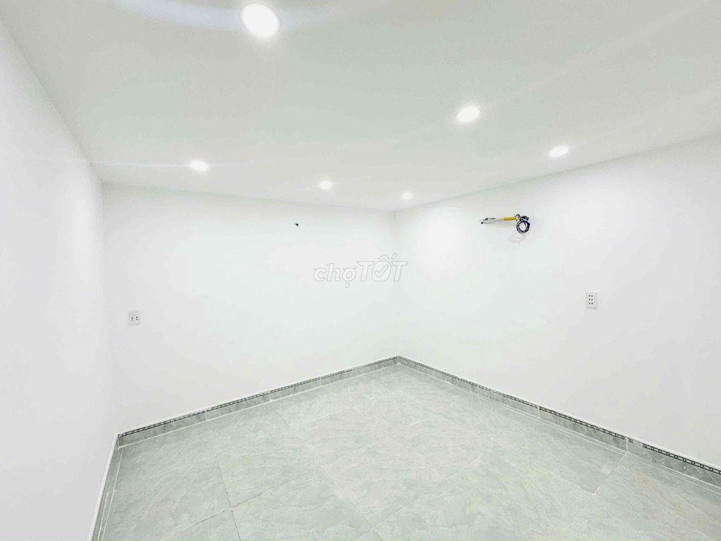 Giá rẻ nhất: Nhà gác lửng diện tích đến 100m2 sát cầu vượt ngã ba Huế