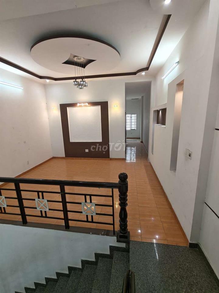 nhà nguyên căn kinh doanh phạm hùng 
