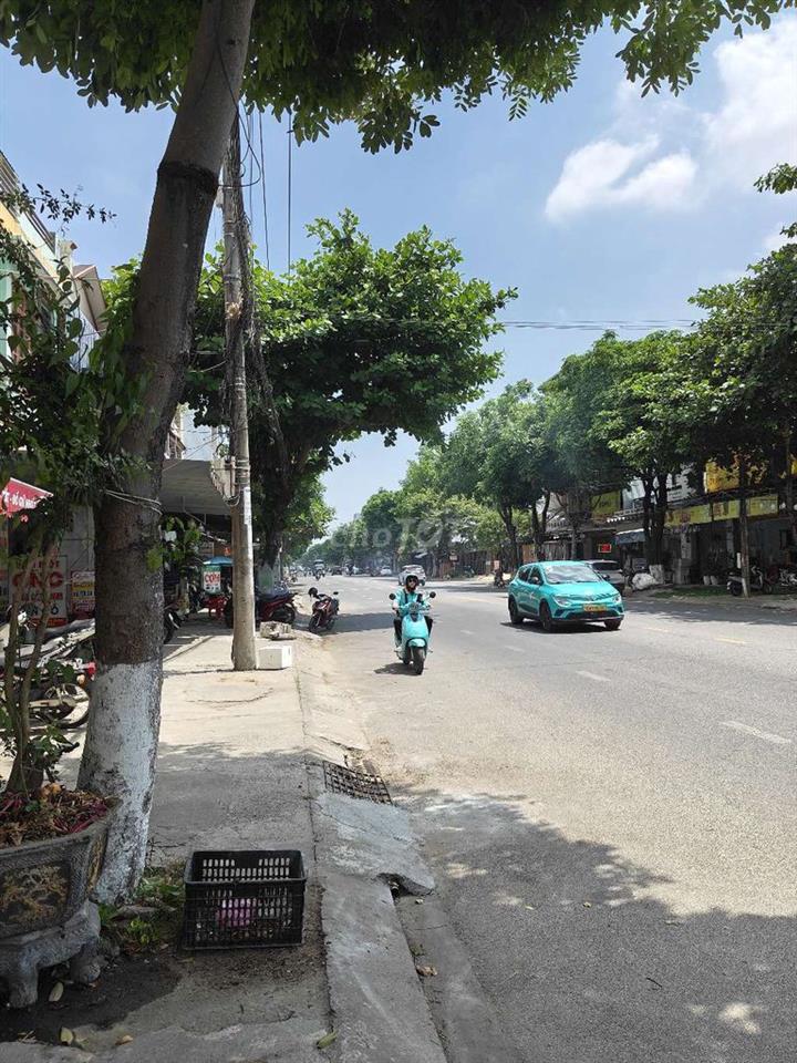 nhà nguyên căn kinh doanh phạm hùng 
